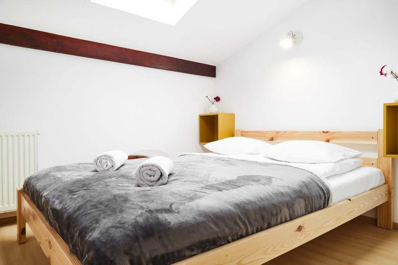 Quiet Loft Michalowskiego Street Apartment Krakow